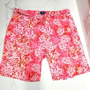 Caribbean Joe Woman's Shorts. Size Medium
